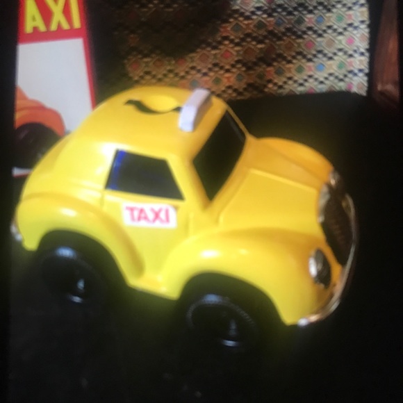 Coin Taxi Yellow bump and go Japan - Picture 4 of 6